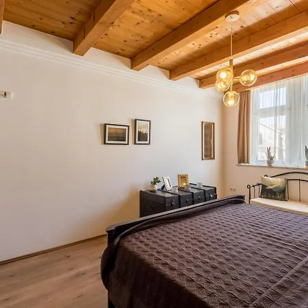 公寓 Main Square Duplex With Rooftop Terrace *