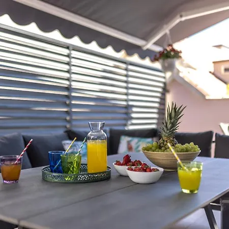 Main Square Duplex With Rooftop Terrace شقة *