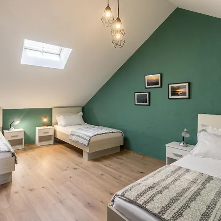 Main Square Duplex With Rooftop Terrace Apartamento