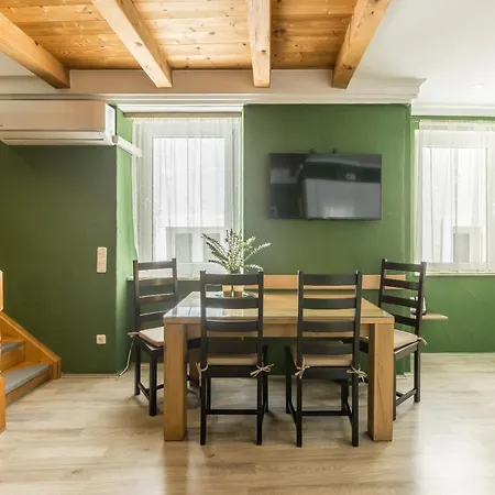 شقة Main Square Duplex With Rooftop Terrace سبليت