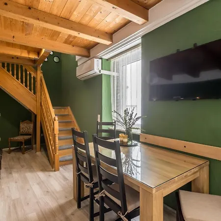 Main Square Duplex With Rooftop Terrace Apartment *