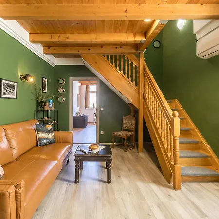 Main Square Duplex With Rooftop Terrace 스플리트