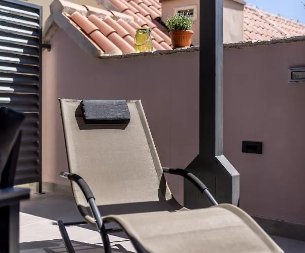 Main Square Duplex With Rooftop Terrace * Split