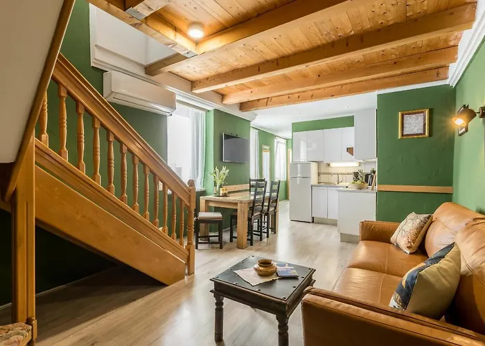 Main Square Duplex With Rooftop Terrace