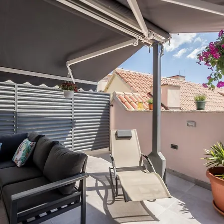Main Square Duplex With Rooftop Terrace * Σπλιτ
