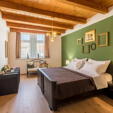 Main Square Duplex With Rooftop Terrace * Σπλιτ